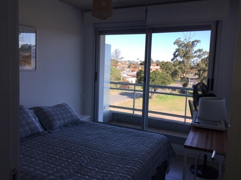 Departamento en venta con renta en Punta del este