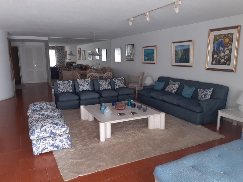 Departamento en venta primera linea Punta del este