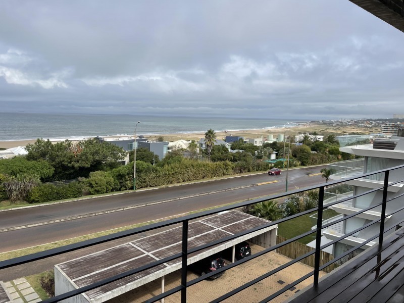 Penthouse de 2 dormitorios en venta en Manantiales