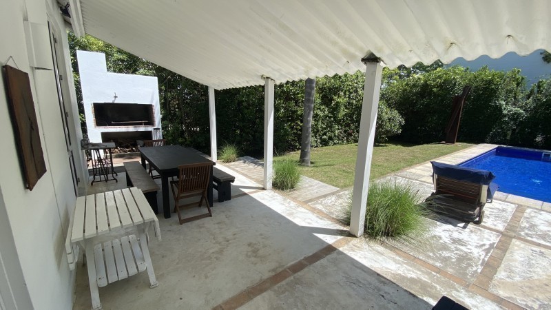 Oportunidad casa en venta en La Barra cerca de Montoya