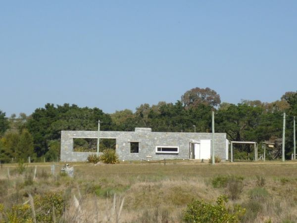 Moderna Casa en alquiler en Pueblo San Vicente.