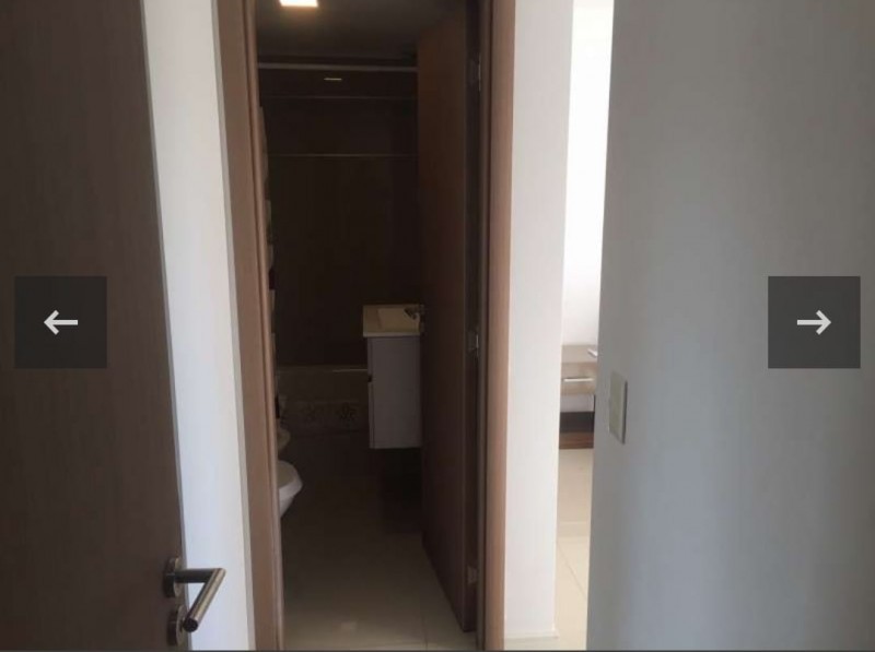 Moderno y cómodo dpto de 2 dor y dos baños a media cuadra de la Rambla