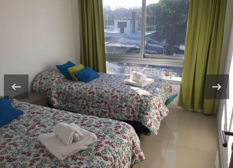 Moderno y cómodo dpto de 2 dor y dos baños a media cuadra de la Rambla