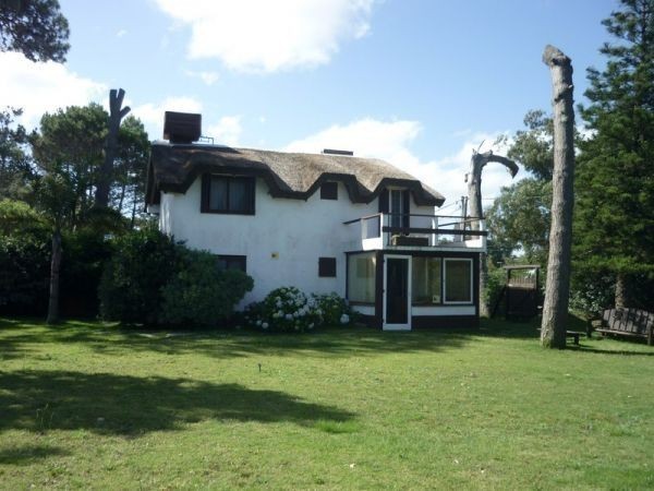 Casa en alquiler en Balneario Buenos Aires.