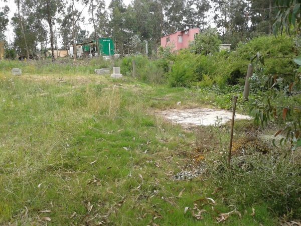 Terreno de 300 m2 ubicado a poco menos de 4 cuadras del mar.