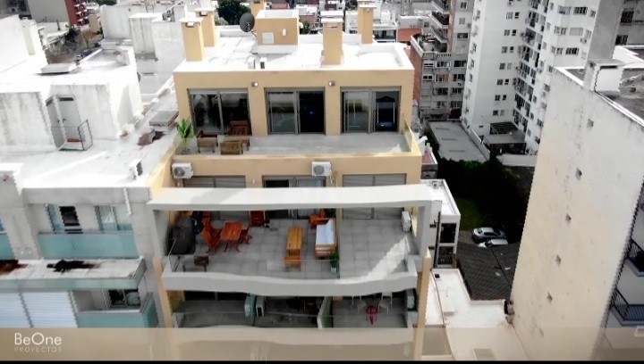 Excelente apartamento en Pocitos a tres cuadras de la Rambla!