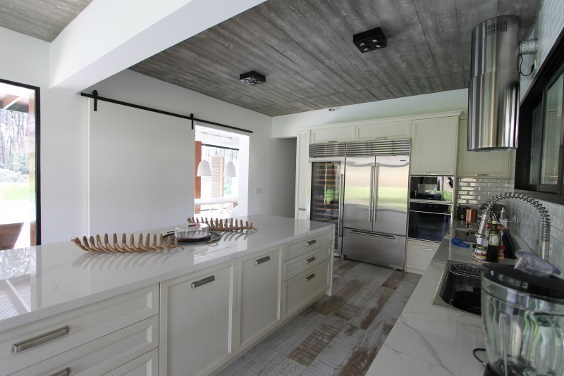 Excelente casa moderna en Laguna Blanca