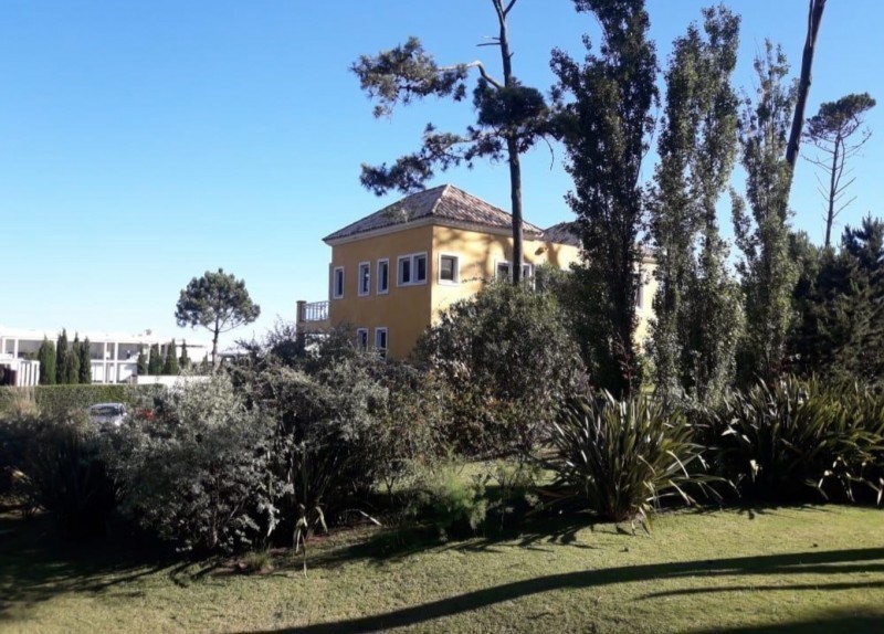 Casa en venta en Laguna Blanca