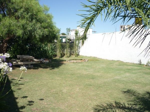 Casa en alquiler en Balneario Buenos Aires.