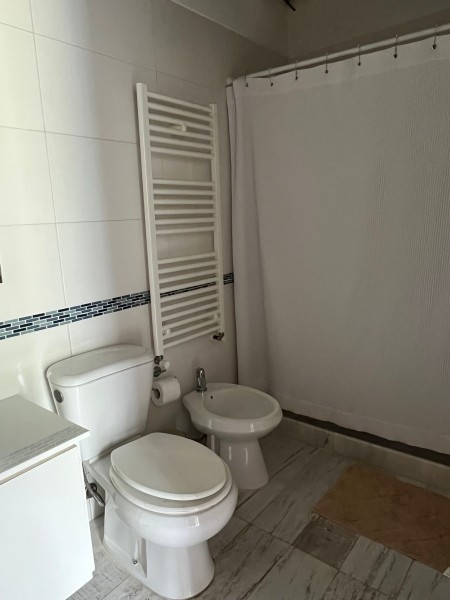 Muy linda casa en montoya en alquiler con pileta