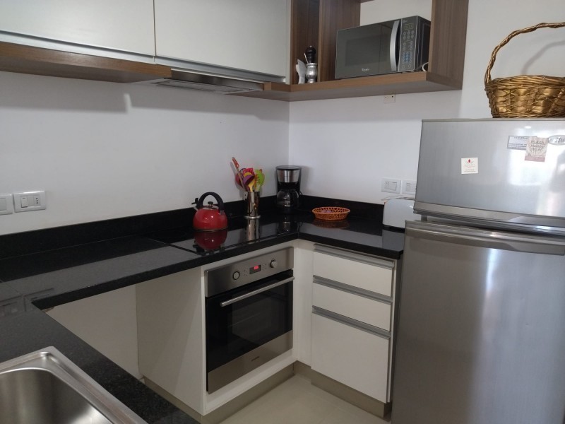Cómodo dpto de dos dormitorios y dos baños uno en suite