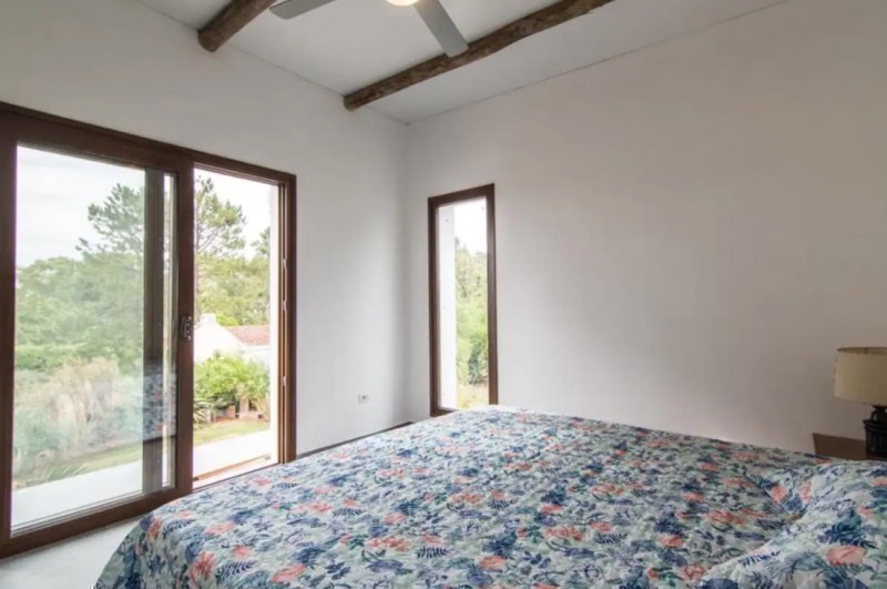 Linda casa de estilo colonial en altos de La Barra