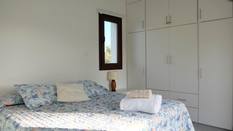 Linda casa de estilo colonial en altos de La Barra