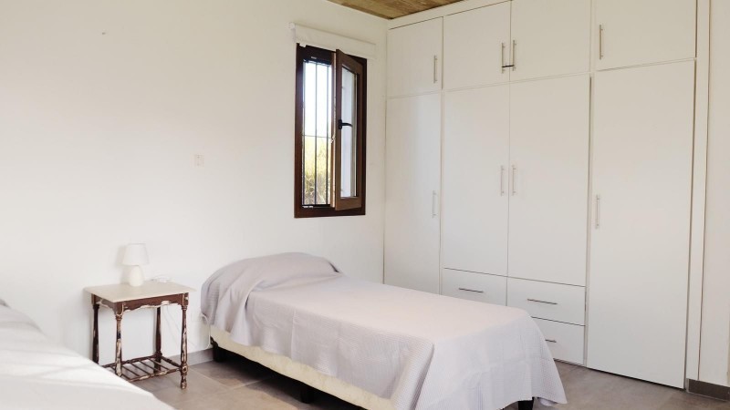 Linda casa de estilo colonial en altos de La Barra