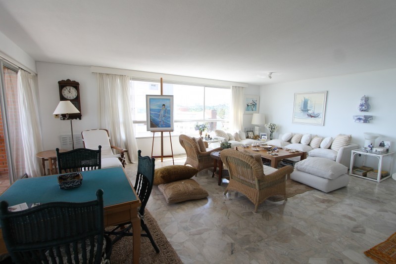 Departamento en alquiler en playa Mansa Punta del este