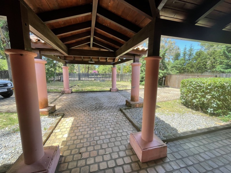 Casa con muy lindo jardin en San Rafael