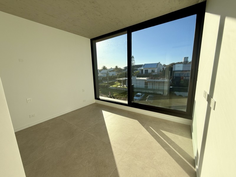 Arte Barra, Penthouse en primera linea