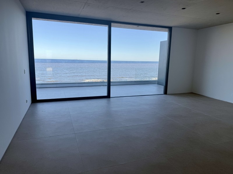 Arte Barra, Penthouse en primera linea