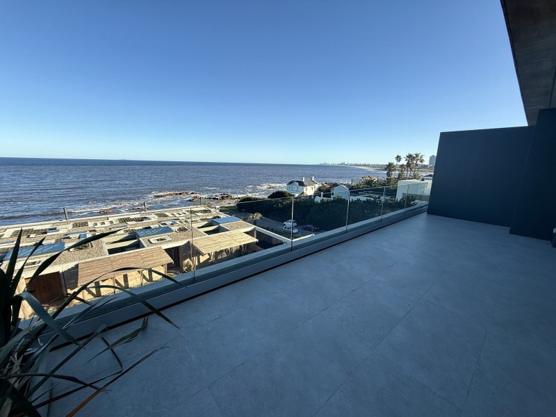 Arte Barra, Penthouse en primera linea