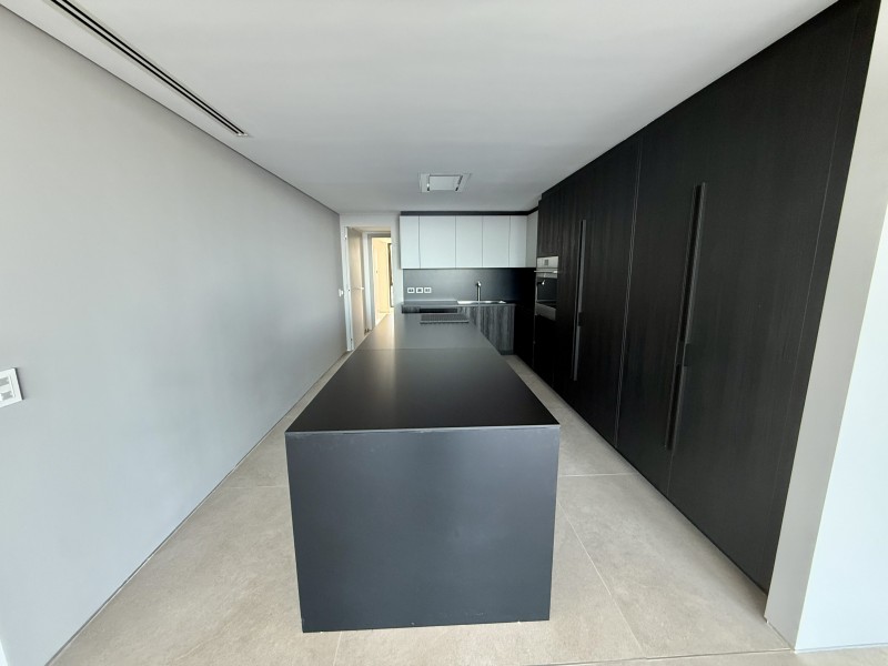 Arte Barra, Penthouse en primera linea
