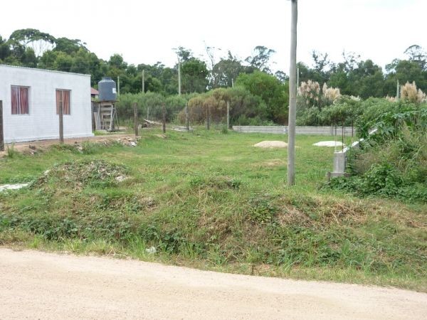 300 m2 a dos cuadras y media del mar