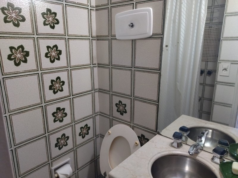 Amplio dpto céntrico cerca de todo en linda zona comercial 