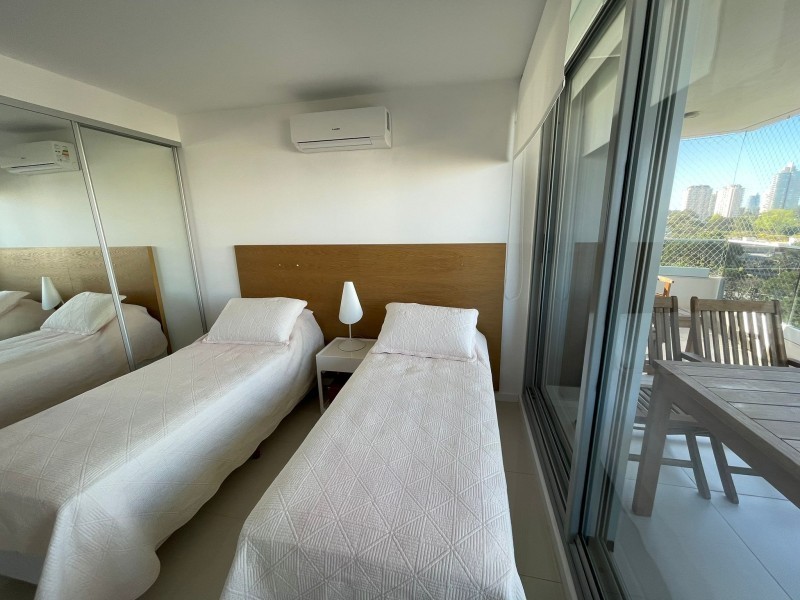 Departamento moderno 3 dorm a 100 mts de Playa Brava 