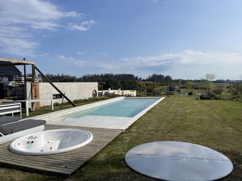 Casa Moderna a estrenar en Pueblo Mio