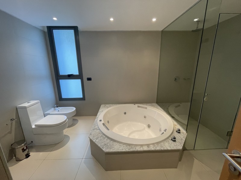 Espectacular Tiburon terrazas Barra en venta