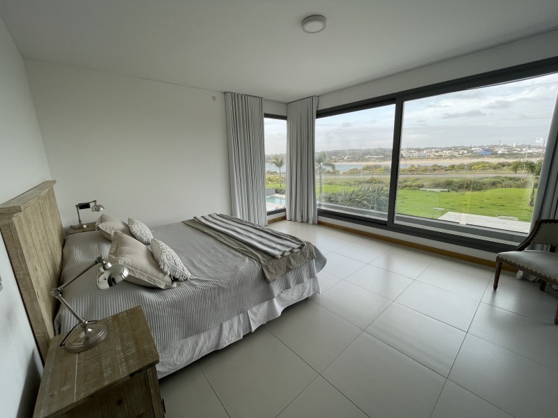 Espectacular Tiburon terrazas Barra en venta