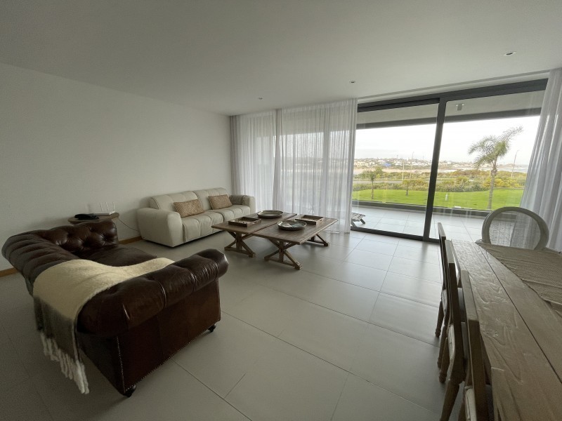 Espectacular Tiburon terrazas Barra en venta
