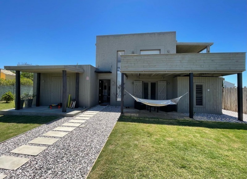 Casa en alquiler en Altos de Punta Piedras