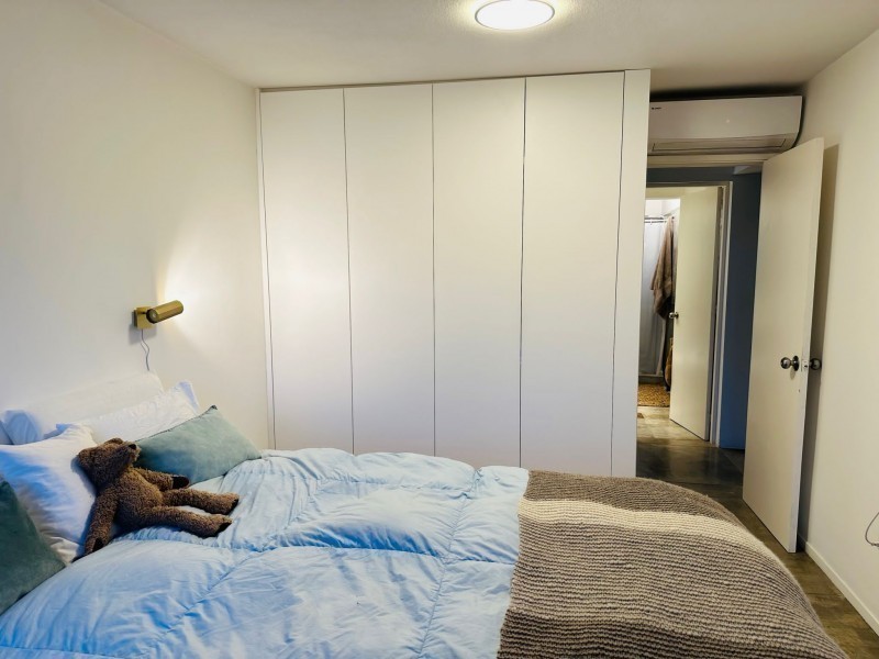 Moderna casa 3 dorm con pileta en Manantiales para alquiler