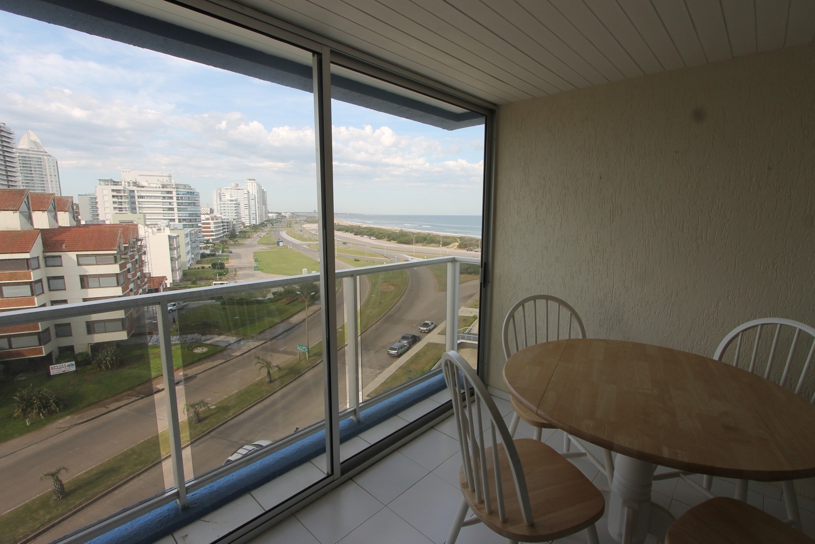 Departamento en alquiler con vista al mar