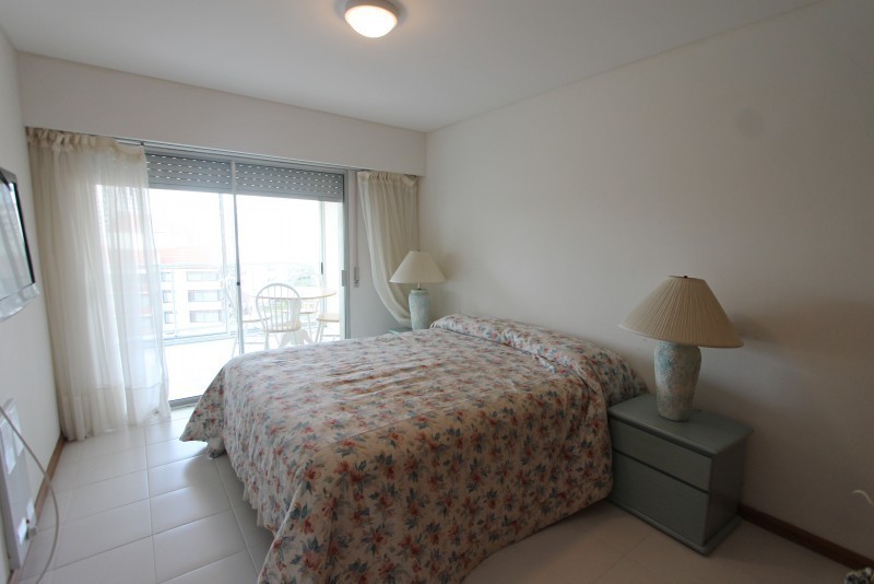 Departamento en alquiler con vista al mar