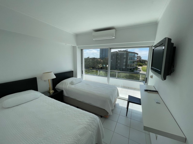 Espectacular penthouse en Rincón del Indio para alquiler