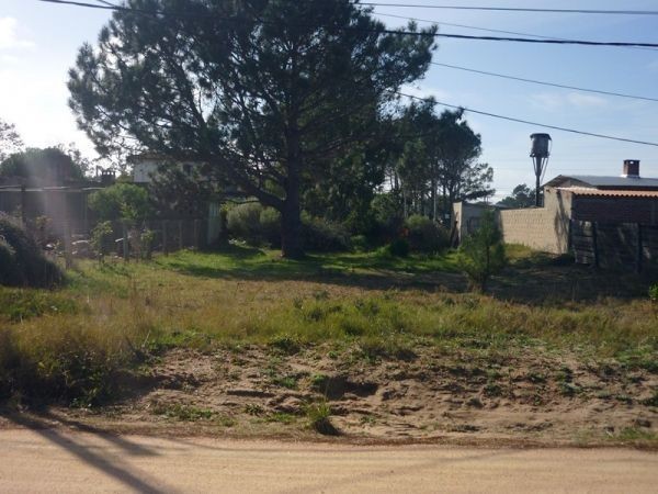 Terreno en venta en Balneario Buenos Aires.