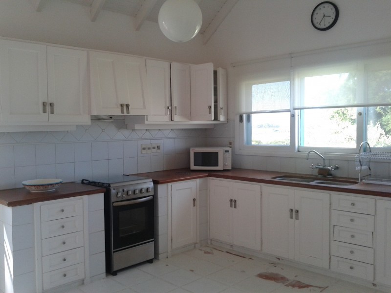 Casa en barrio cerrado en Manantiales con pileta