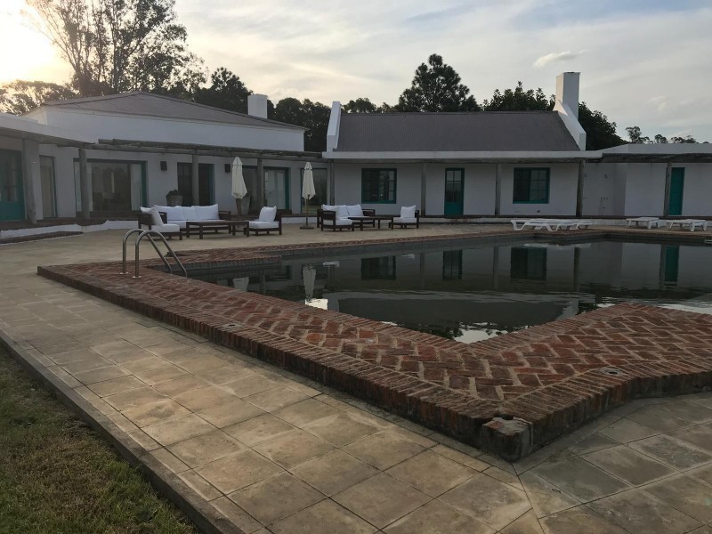 Muy linda casa en barrio cerrado en Manantiales