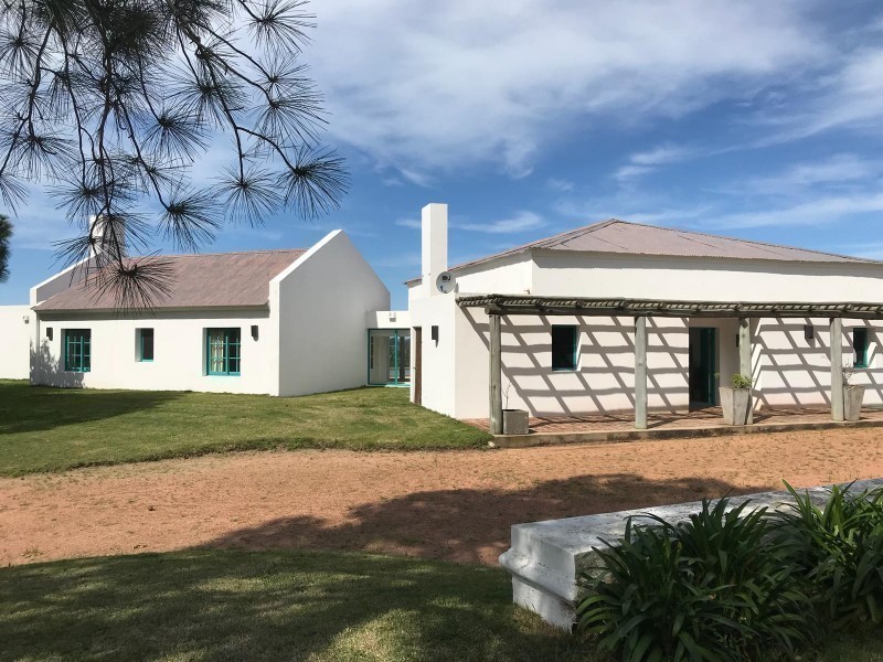 Muy linda casa en barrio cerrado en Manantiales