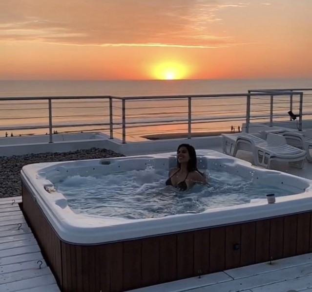 Increible casa en Solanas sobre el agua