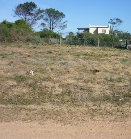 Terreno en venta en Balneario Buenos Aires.