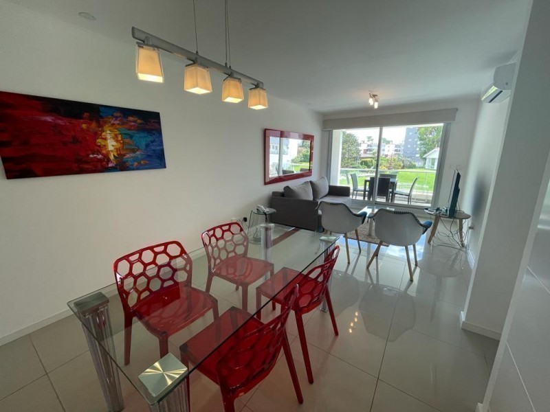 Moderno depto 1 dorm en alquiler en Playa Brava