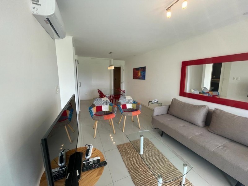 Moderno depto 1 dorm en alquiler en Playa Brava
