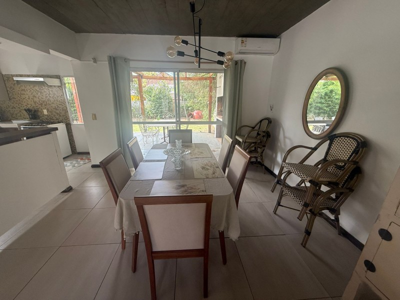 Casa en venta y alquiler en La Barra