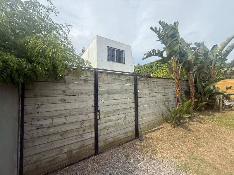 Casa en venta y alquiler en La Barra