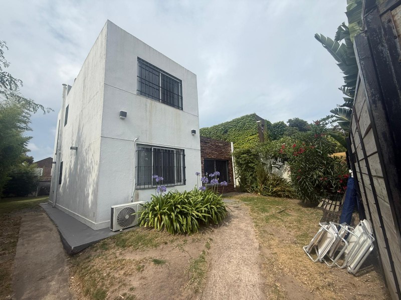 Casa en venta y alquiler en La Barra