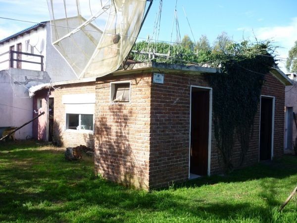 Casa en venta y alquiler en Balneario Buenos Aires.