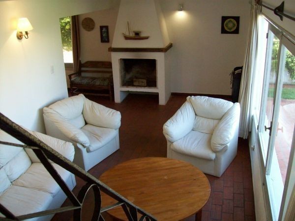 Casa en alquiler en lo mejor de La Barra a metros del mar.