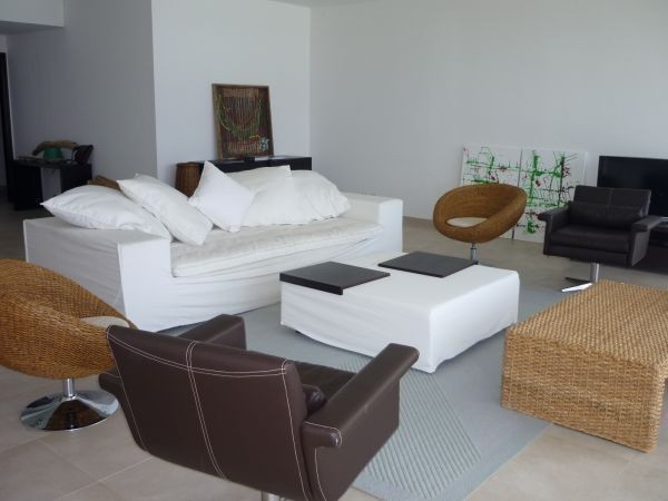 Encantador departamento en alquiler con vista a la Desembocadura de La Barra.